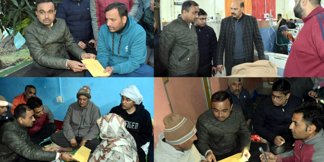 Div Com Jammu Hands Over Ex-Gratia Relief To Families Of Persons Killed In Dhangri Terrorist Attack By