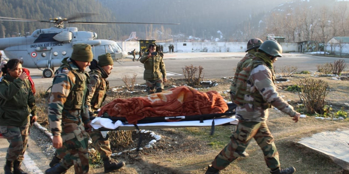 Pregnant Woman Airlifted From Snowbound Machhal Sector In North Kashmir