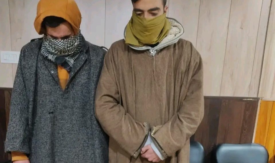 Two notorious drug peddlers held in North Kashmir’s Sopore