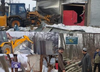 400 Kanals of encroached land retrieved in a single day at Kulgam