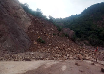 Jammu-Srinagar Highway Remains Shut Since Morning