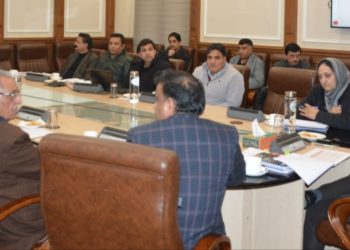 Atal Dulloo reviews progress on linkage of J&K mandies with e-National Agriculture Market 