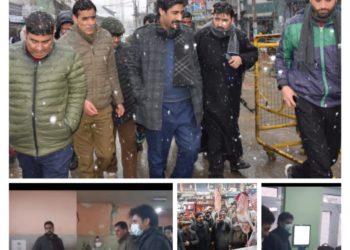 Amid Snowfall, DC Budgam visits District Hospital, Old Bus Stand Budgam