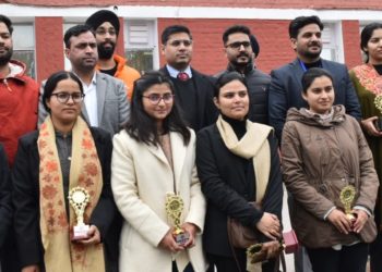 Rajouri admin felicitates women achievers to celebrate National Girl Child Day
