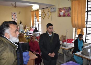 DC Rajouri interacts with ITI trainees  