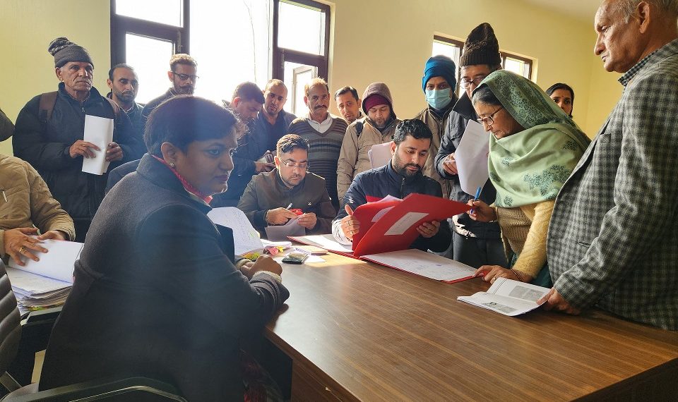 DC Samba holds land compensation disbursement camp at Panchayat Rakh Ambtali Samba