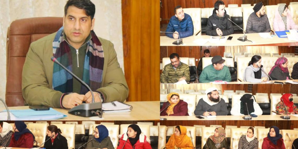 DC Srinagar reviews implementation of Social Welfare schemes in District