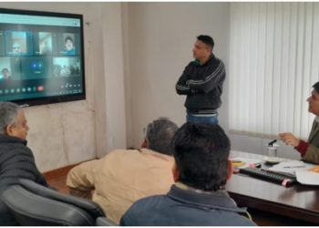 Director Fisheries reviews Fish availability during Maha Shivratri 