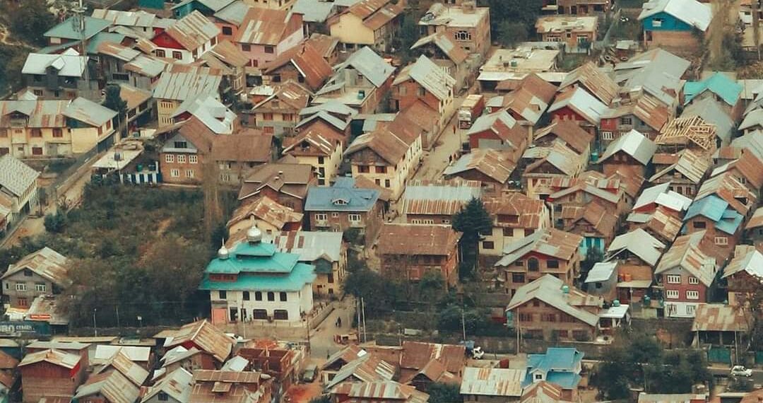 Remove encroachments within 3 days or face action: Authorities to B’la, Boniyar residents