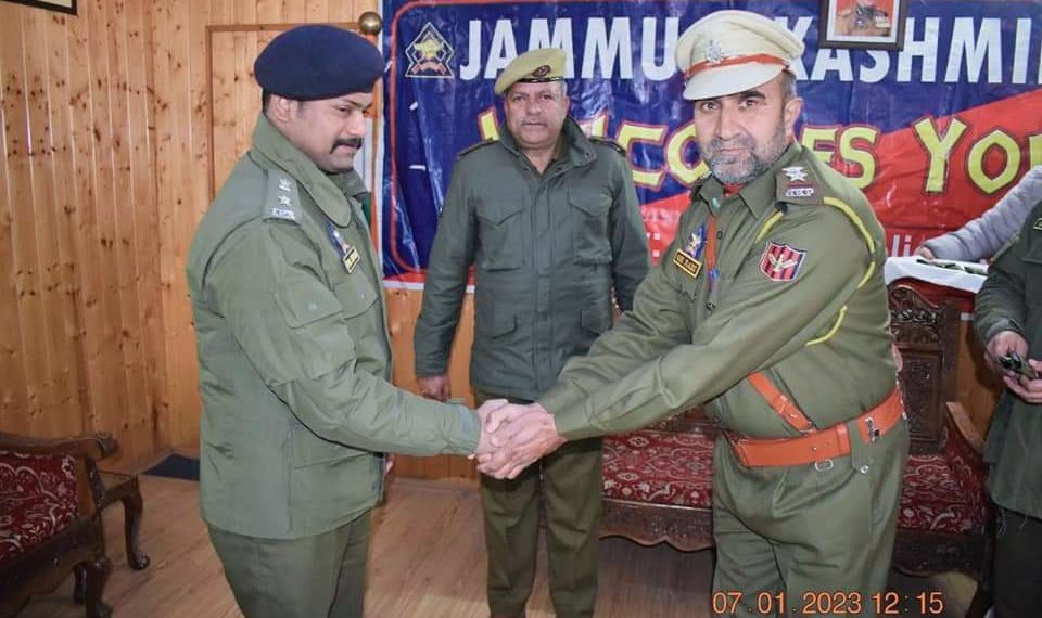 PIPPING CEREMONY OF 12 NEWLY PROMOTED SUB INSPECTORS AND 01 ASI HELD AT DPL GANDERBAL.