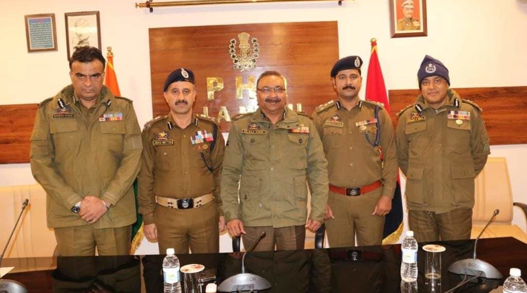 PHQ bids farewell to outgoing AIsG, SP; DGP appreciates their services & commitment