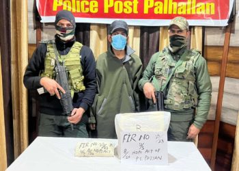 Drug Peddler alongwith 104 grams of Charas &1800 grams of Charas Powder like substance arrested at Gundbal Palhallan; Case registered                                                             