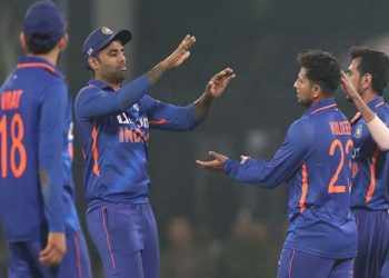 Shardul, Kuldeep, Shubman help India beat New Zealand by 90-run in 3rd ODI; hosts clinch series 3-0