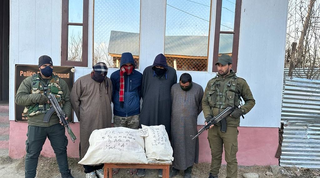 4 Drug Peddlers arrested alongwith 3 kgs Poppy Straw