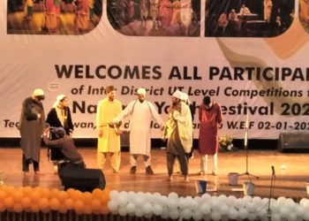 NYF-23 : Vying for top honours, artists mesmerise audience