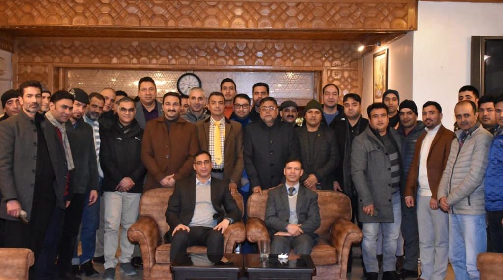 Budgam Police bids warm farewell to outgoing SSP Budgam