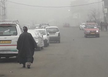 Fog engulfs Srinagar, Jammu as mercury records slight drop in J&K