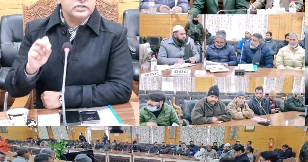 DC B’pora presides over public outreach programme at Sumbal; listens to public issues