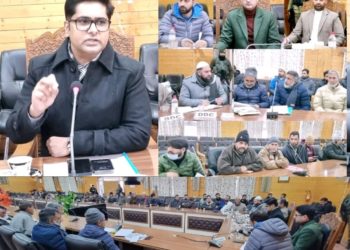DC B’pora presides over public outreach programme at Sumbal; listens to public issues
