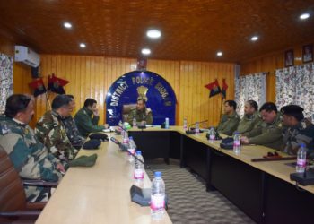 SSP Budgam holds security review meeting with the officers of CRPF