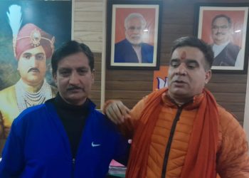 Ravindra Raina, BJP UT President for Jammu and Kashmir congratulated new district president Ganderbal Mohammad Amin Shah and discussed important details regarding the democratic setup in Ganderbal