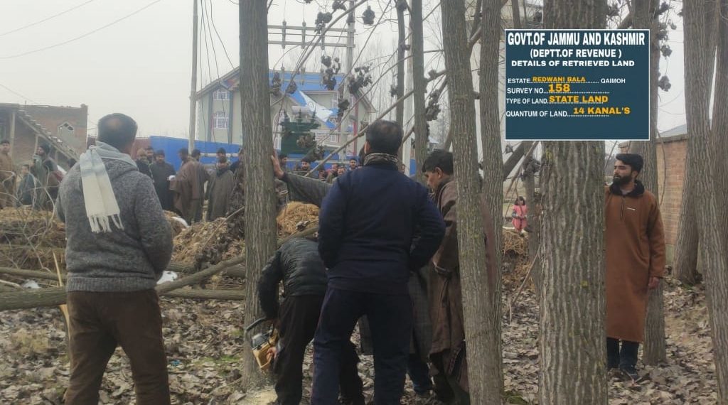 Distt Admin Kulgam intensifies Anti-encroachment drives Retrieves 253 Kanals of State/ Kahcharie Land in 2 days
