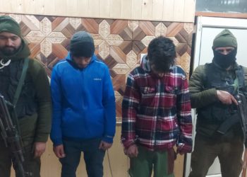 Srinagar Police solved theft case, two notorious thieves arrested, stolen vehicle recovered