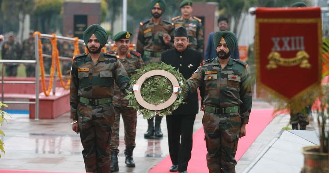 Minister Pays Tribute To Fallen Soldiers , Reviews Army’s Ops Preparedness