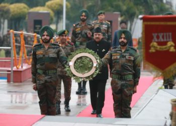 Minister Pays Tribute To Fallen Soldiers , Reviews Army’s Ops Preparedness