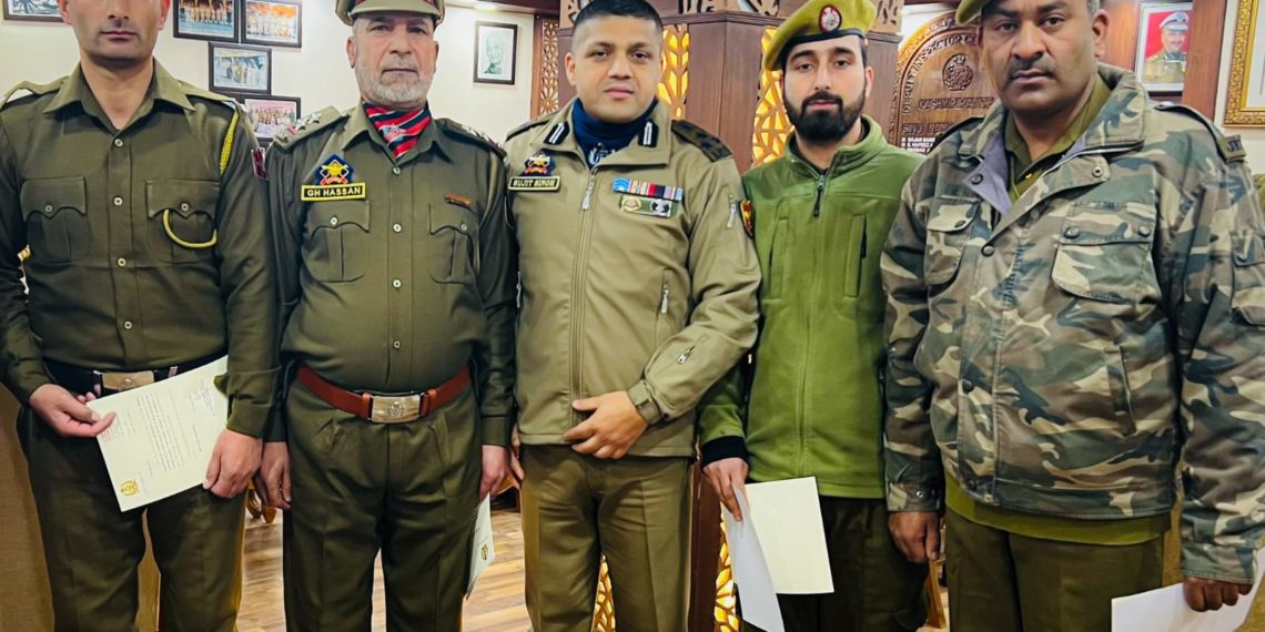 DIG CKR Srinagar felicitates various Police officers for bravery act 