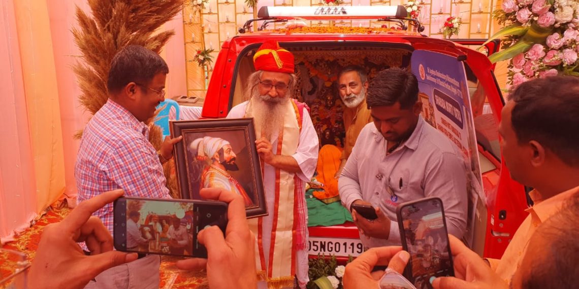 Sharda murti reaches Pune from Sringeri Mutt for Sharda Temple at LoC Teetwal Kashmir