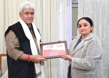 Dr Sandhya Purecha, Chair, W20 India meets Lt Governor 