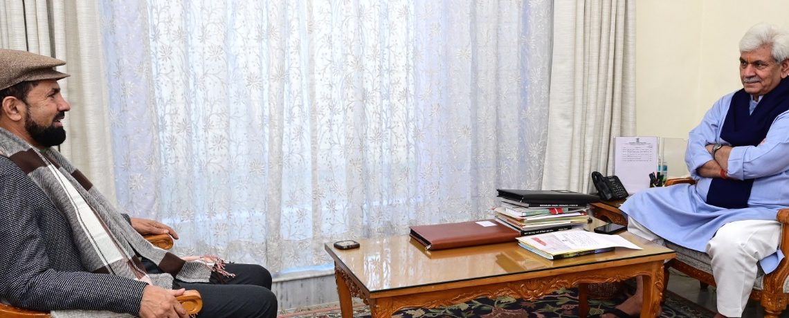 Former MP, ex-Legislator call on Lt Governor 