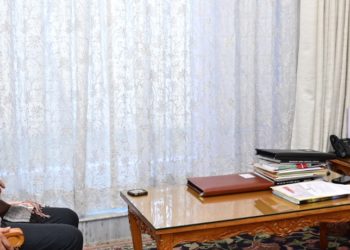 Former MP, ex-Legislator call on Lt Governor 