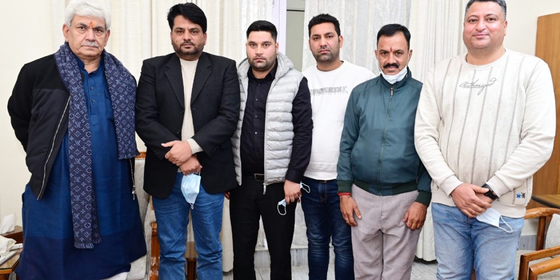 Rajouri Sports Society calls on Lt Governor 