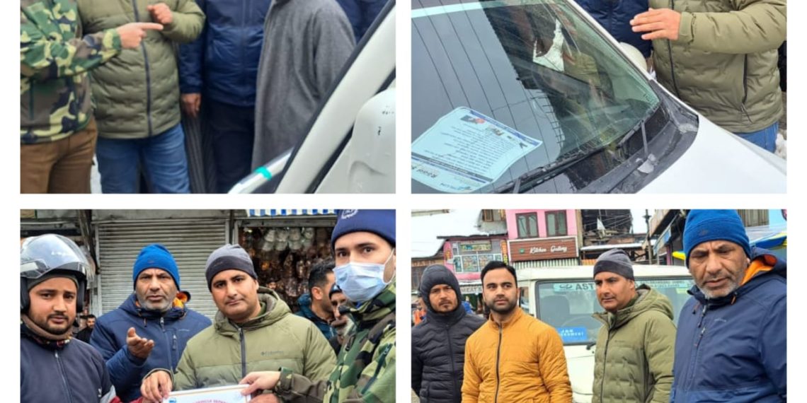 Road Safety Week: MVD Anantnag distributes Pamphlets to road users