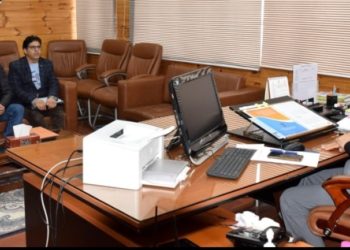 Advisor Bhatnagar meets delegations, individuals at Srinagar 