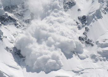 JKDMA Issues Avalanche Warning In 10 J&K Districts