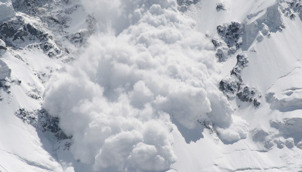 JKDMA Issues Avalanche Warning In 10 J&K Districts