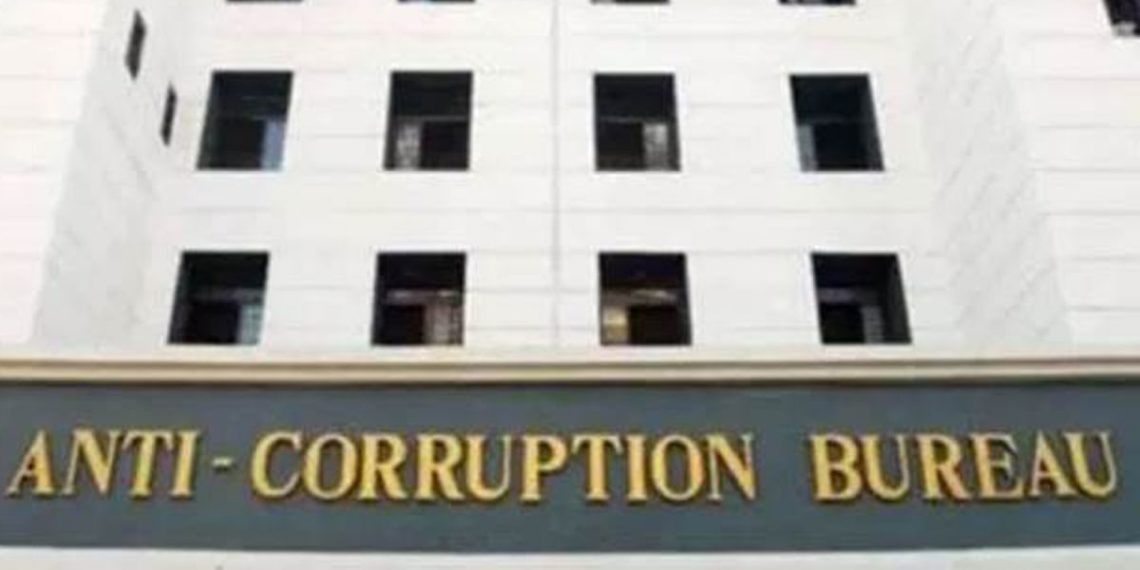 Mohammad Yousuf Dar, Lineman of Kashmir Power Distribution Corporation Limited trapped by ACB for demanding and accepting bribe of ₹3,000 for settlement of bill