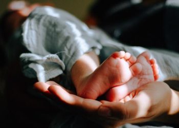 Baby dies in mother’s womb at EH Qazigund, Family alleges medical negligence