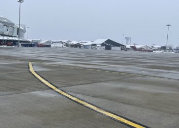 No flight operation amid snowfall, low visibility in Kashmir