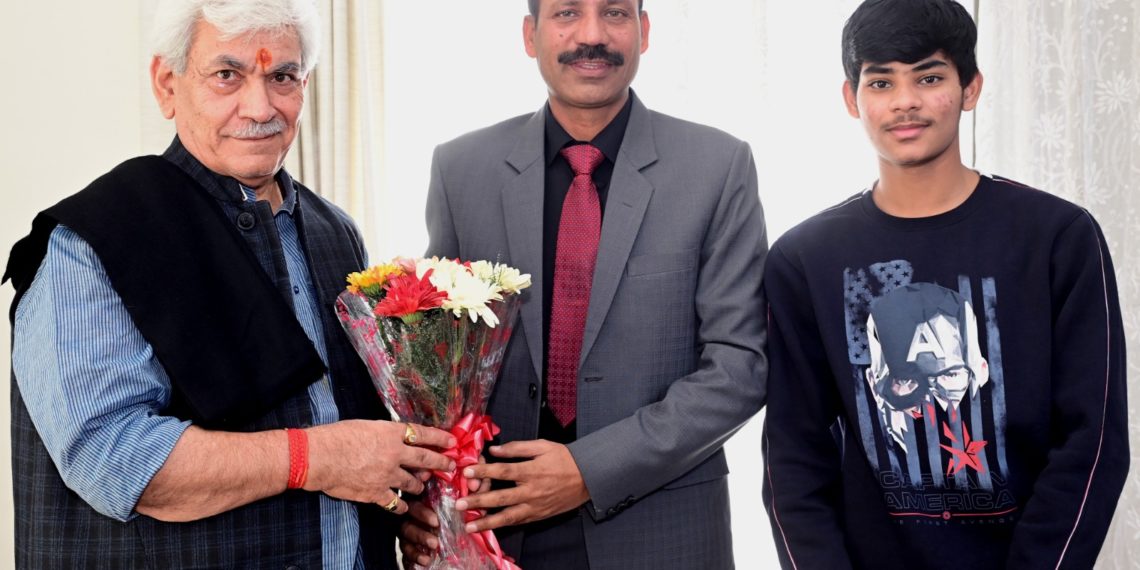 Various deputations call on Lt Governor 
