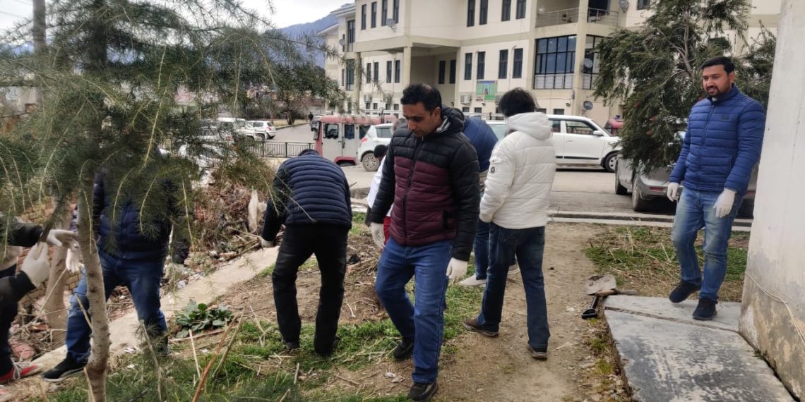AHD staff conducts cleanliness drive in DC office complex Kishtwar 