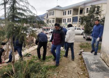 AHD staff conducts cleanliness drive in DC office complex Kishtwar 