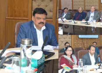 Advisor Bhatnagar emphasises on rationalisation of teaching staff in schools, regular capacity building of teachers