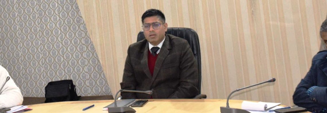 DC Rajouri resolves issue hampering execution of work on sub-centre Chambi Trar 