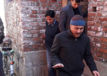 Director Estates Kmr reviews ongoing, renovation works on Govt Quarters in Srinagar