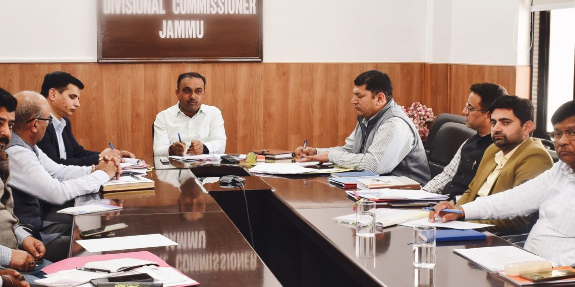 Div Com reviews issues on Mega projects being executed in Jammu division