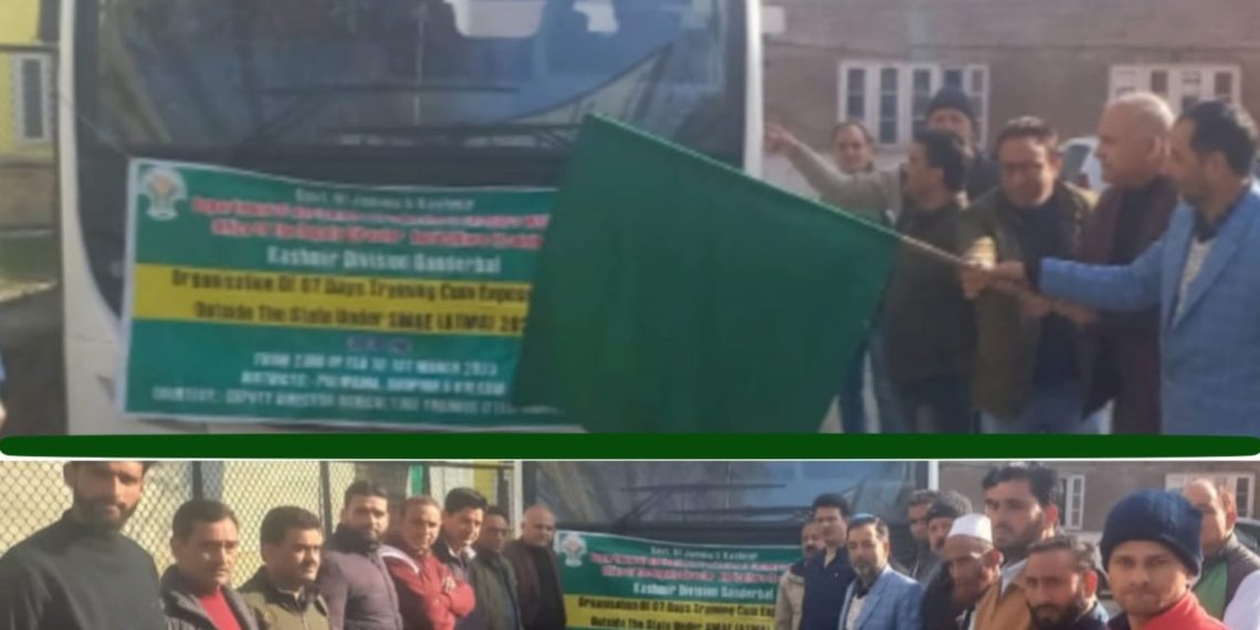 Group of 33 farmers flagged-off on inter-state exposure tour by Agri Deptt Kmr 